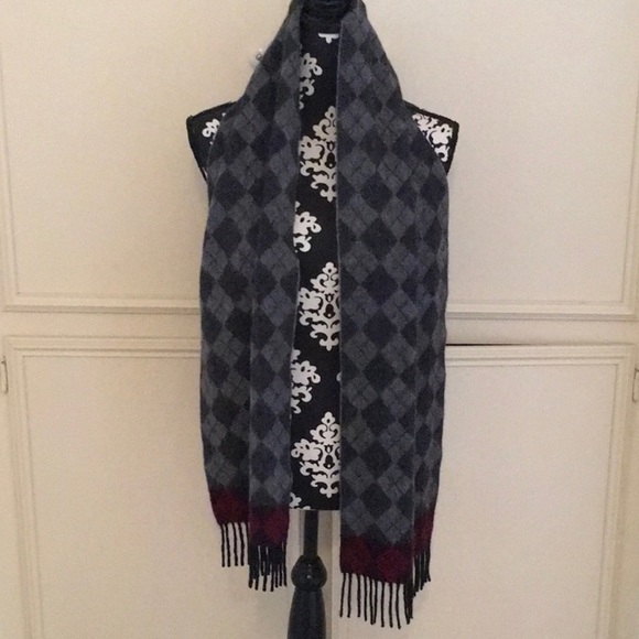 NWT Coach 76393 Embroidered Horse And Carriage Cashmere  COACH 💯 Cashmere Scarf 104
